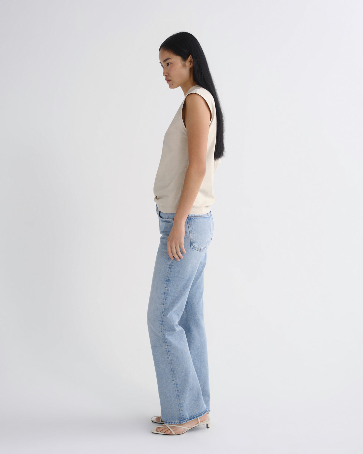agolde-kick-boot-jeans-orten-mittelblau-mid-rise image 4