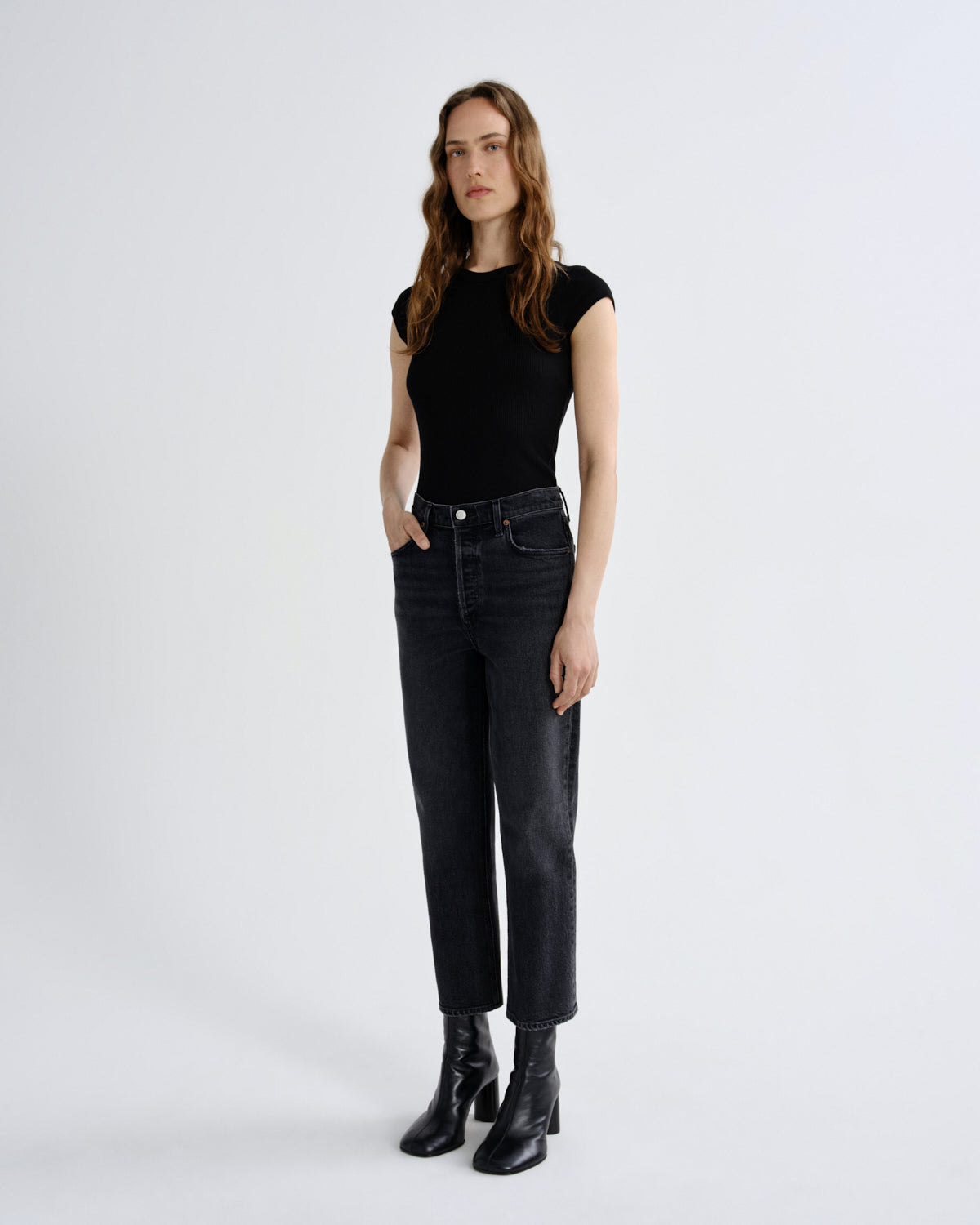 agolde-90-s-pinch-waist-crop-jeans-radius-schwarz image 3