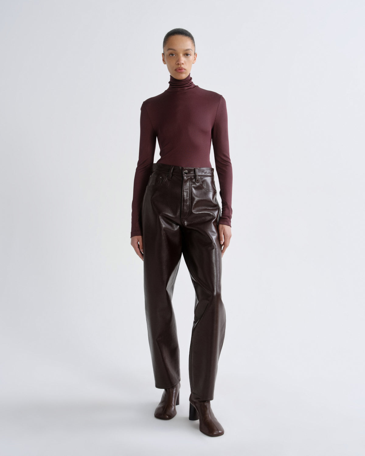 agolde-caryle-turtleneck-corinth-bordeaux image 5