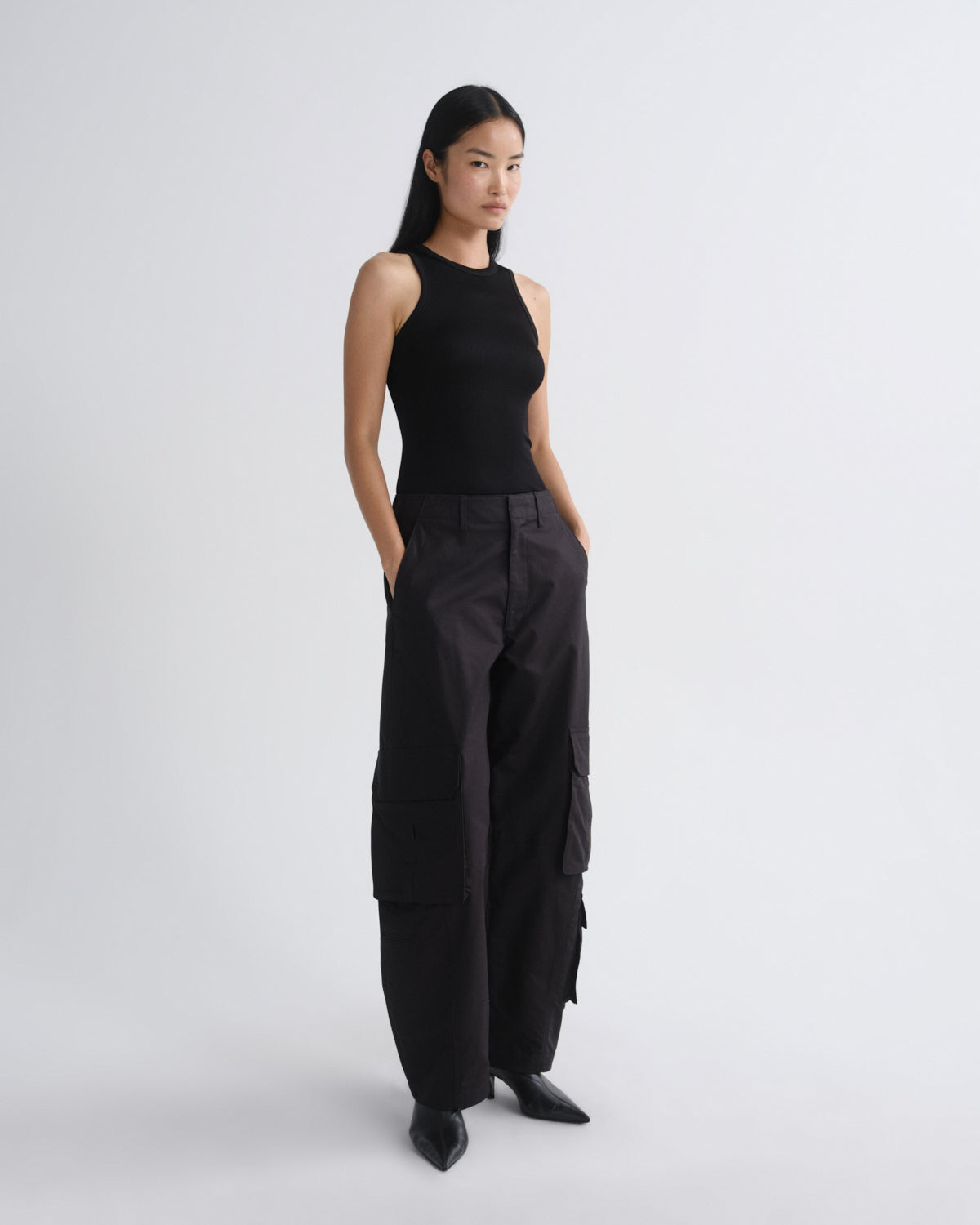 agolde-ambika-utility-hose-schwarz-damen-sateen-tapered image 4
