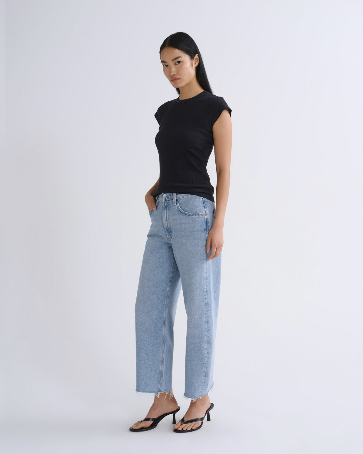 agolde-low-curve-fray-jeans-force-hellblau-baumwolle image 4