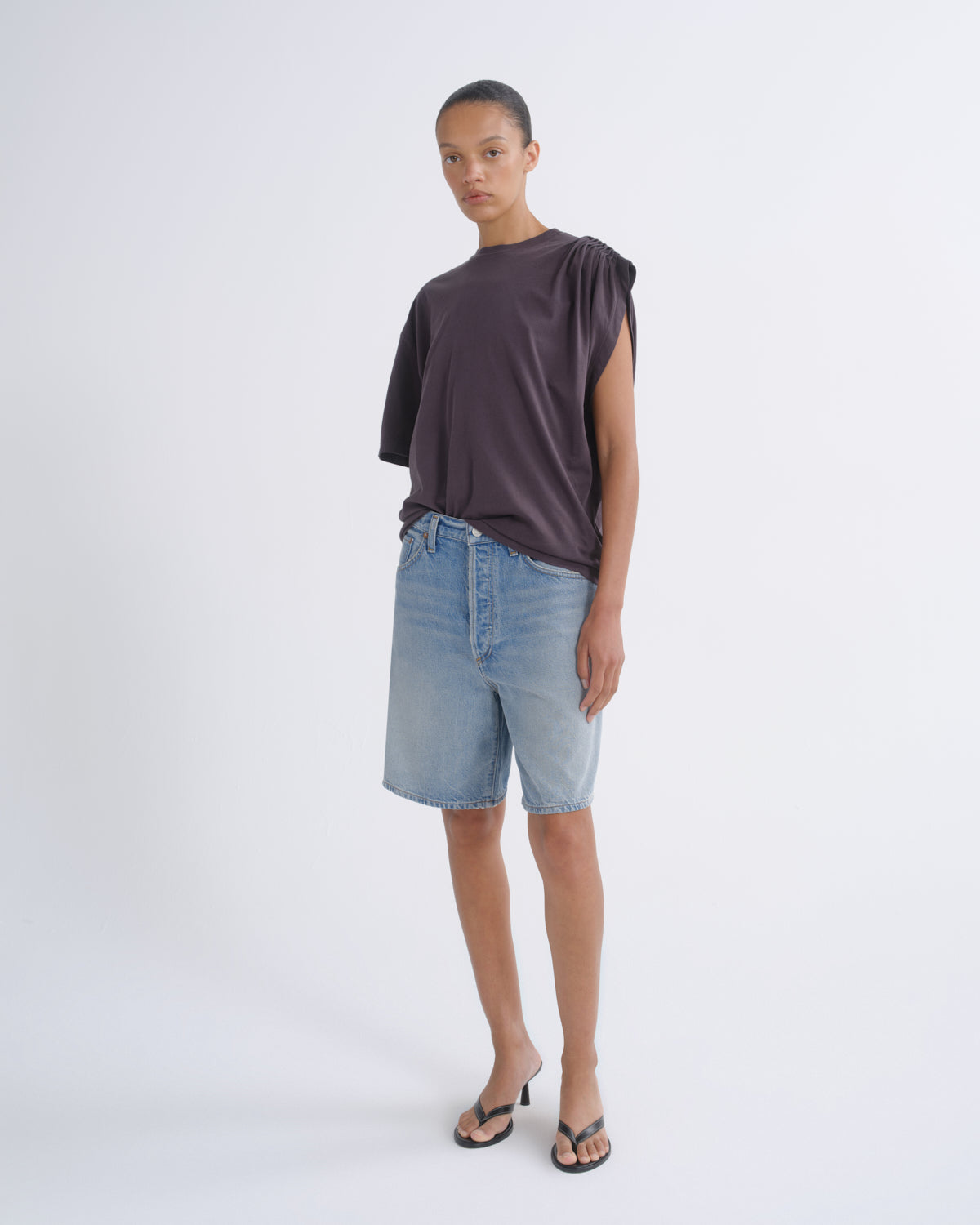 agolde-roma-t-shirt-damen-shirt-shade-dunkelgrau image 5