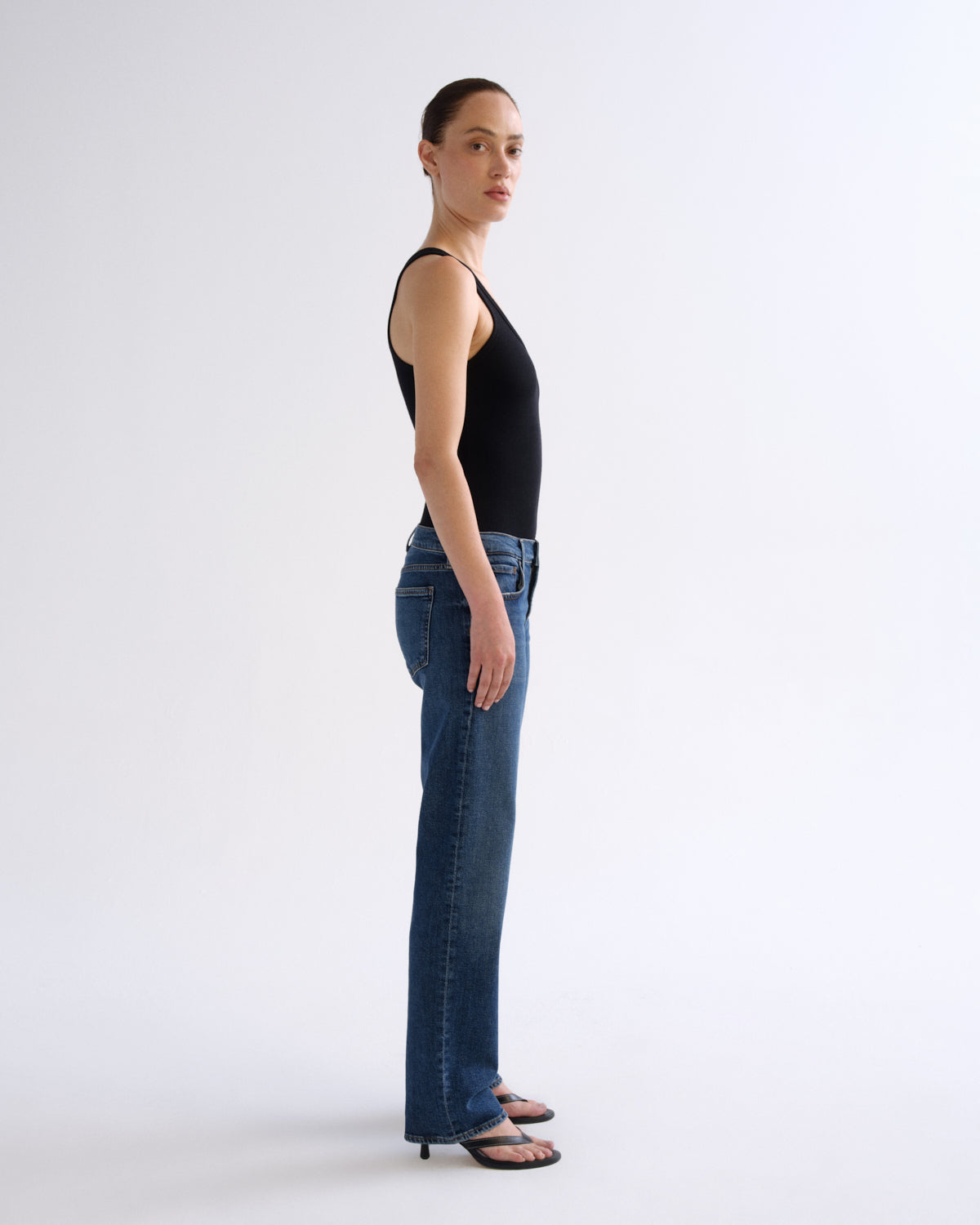 agolde-low-rise-slim-jeans-slick-mittelblau-stretch image 3
