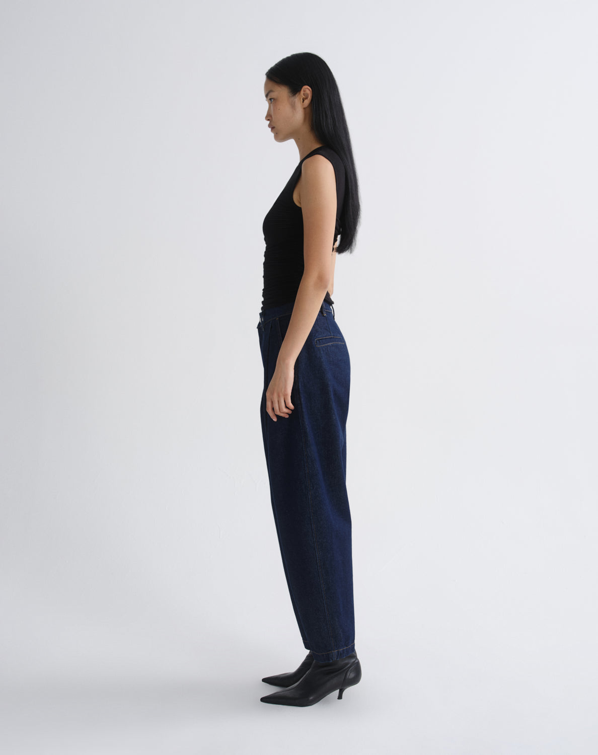 agolde-theodore-black-tank-top-schwarz-cashmere image 5