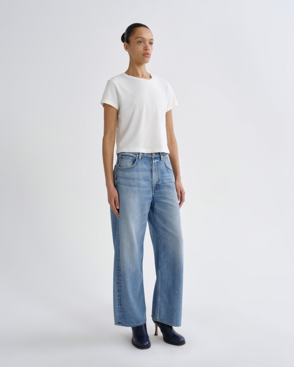 agolde-adine-shrunken-tee-white-ash-t-shirt-bio-baumwolle image 5