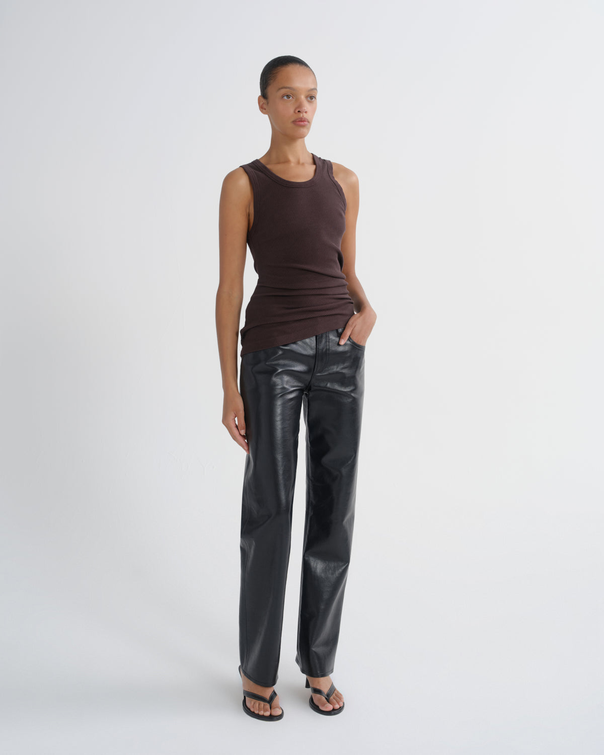 agolde-twisted-poppy-tank-top-tone-braun-rippstrick image 4