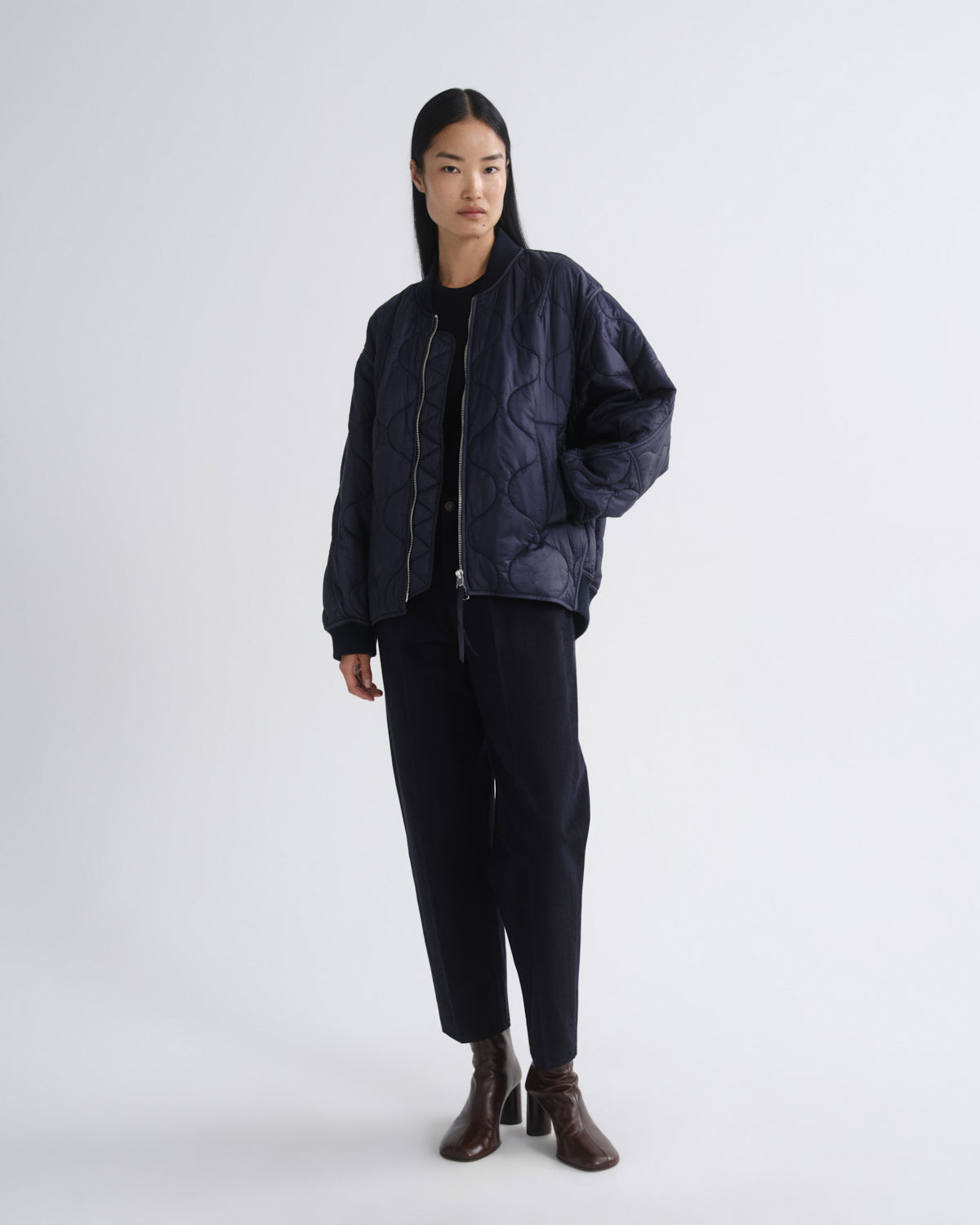 agolde-isla-quilted-jacket-steppjacke-ink-damen-navy image 5