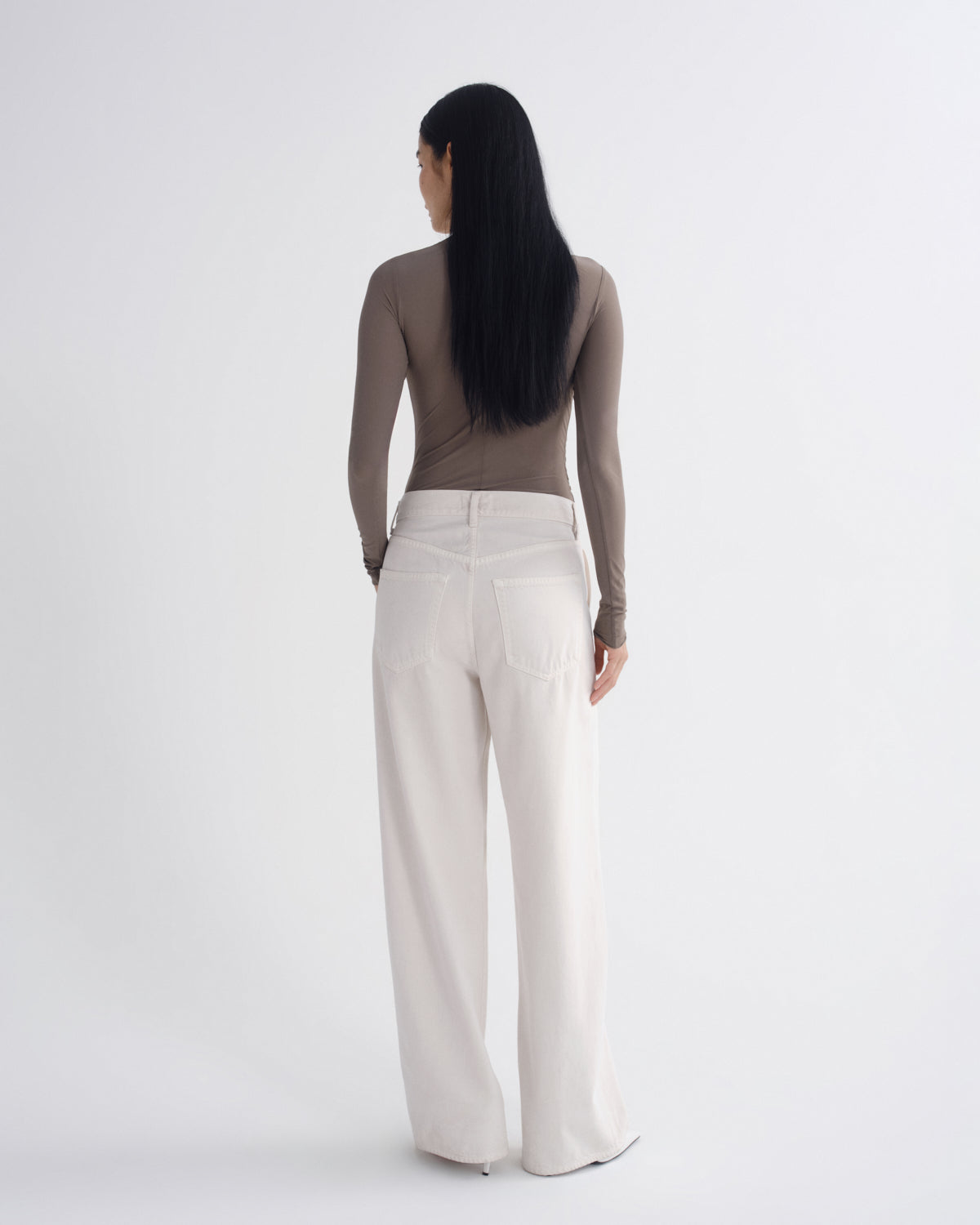 agolde-low-curve-utility-bone-damen-jeans-creme-flyweight image 2
