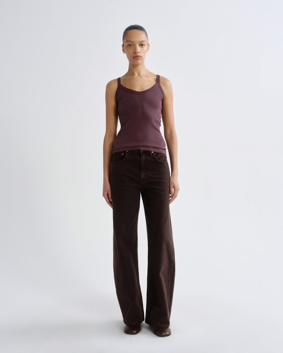 agolde-jordan-tank-moyer-damen-top-v-ausschnitt-bio-baumwolle image 5