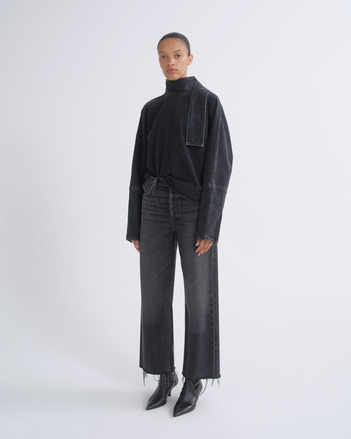 agolde-ren-weightless-jeans-wide-leg-arcane-schwarz image 4