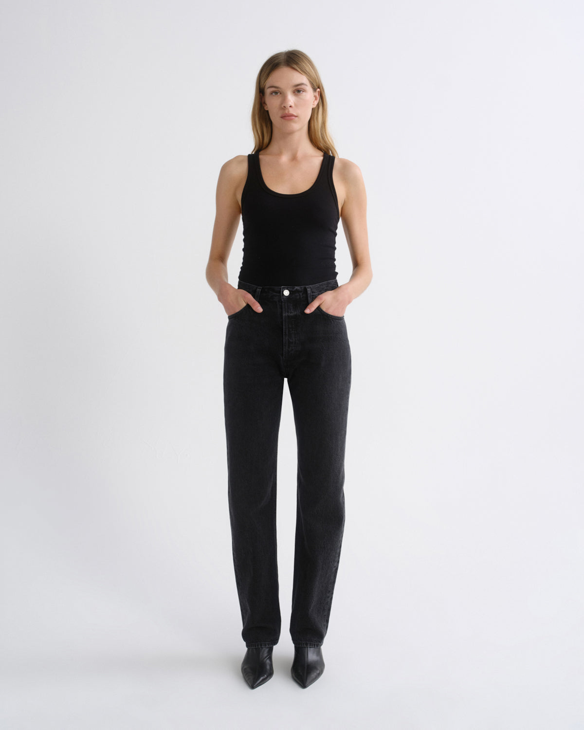 agolde-90-s-pinch-waist-jeans-straight-vanta-schwarz-long image 1
