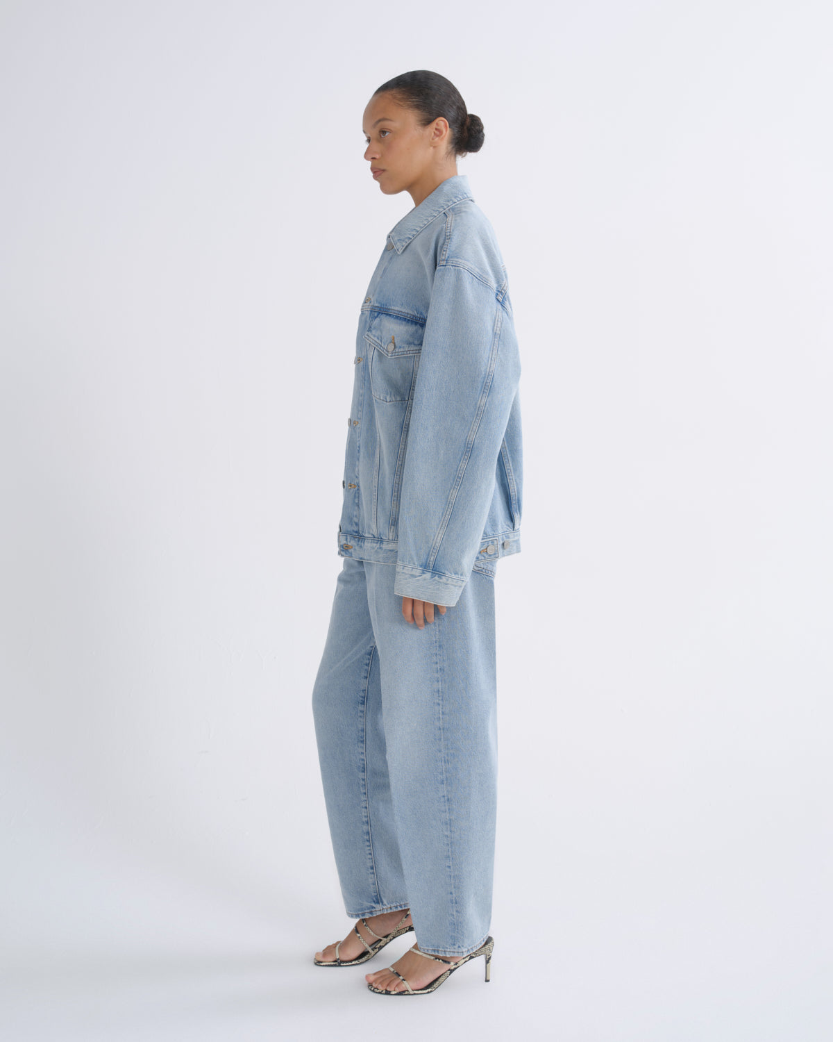 agolde-evin-jacket-jeansjacke-scroll-helles-indigo image 4