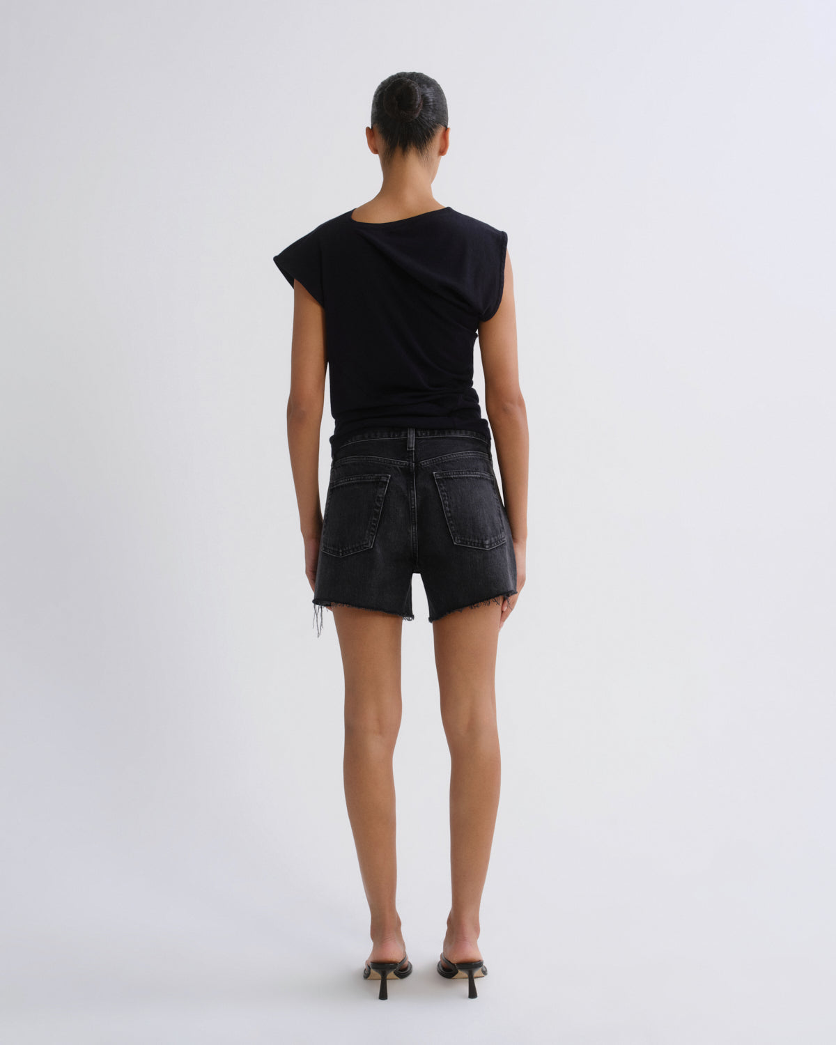 agolde-parker-long-short-shorts-fright-damen-schwarz image 2