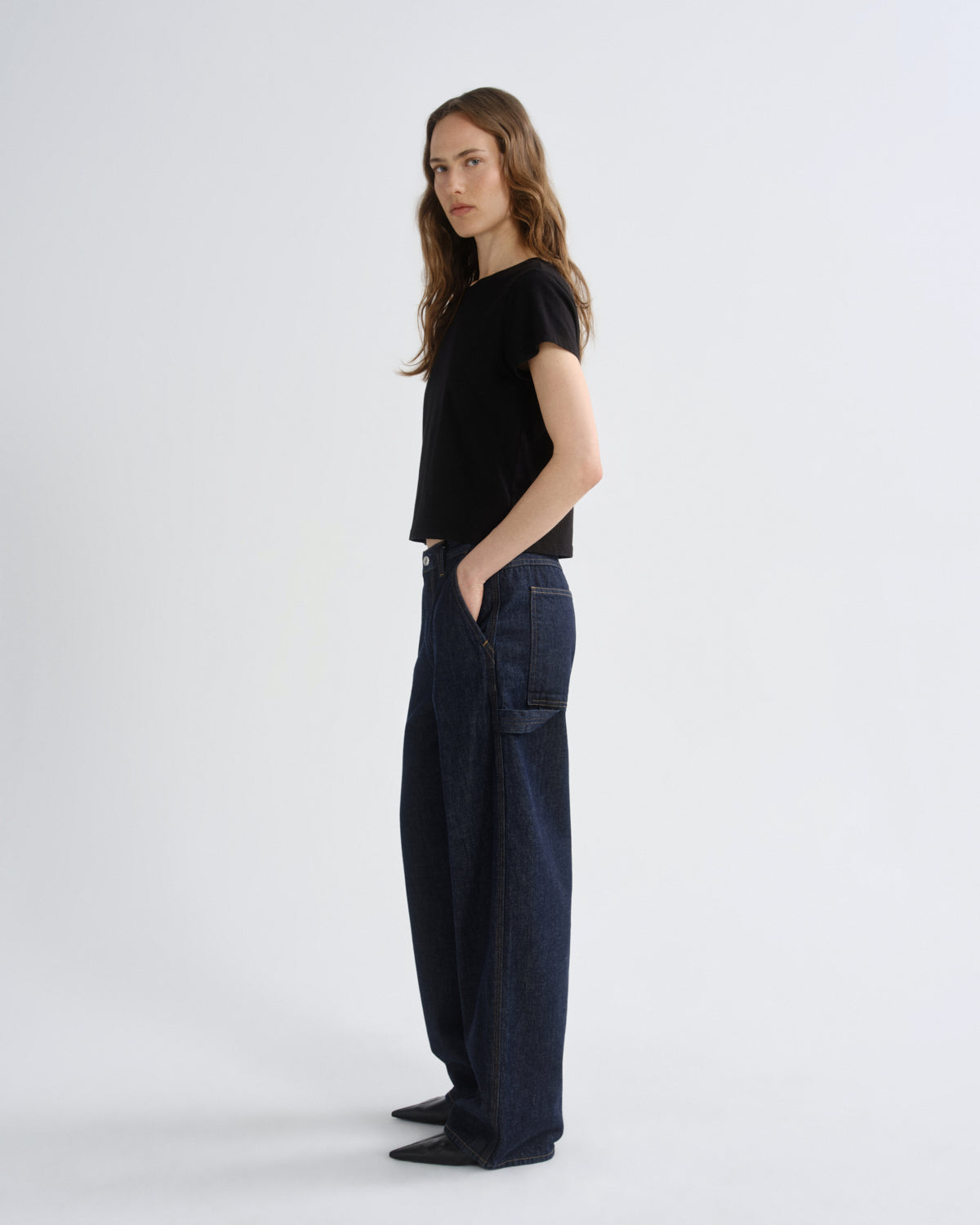 agolde-adine-shrunken-tee-t-shirt-schwarz-bio-baumwolle image 3