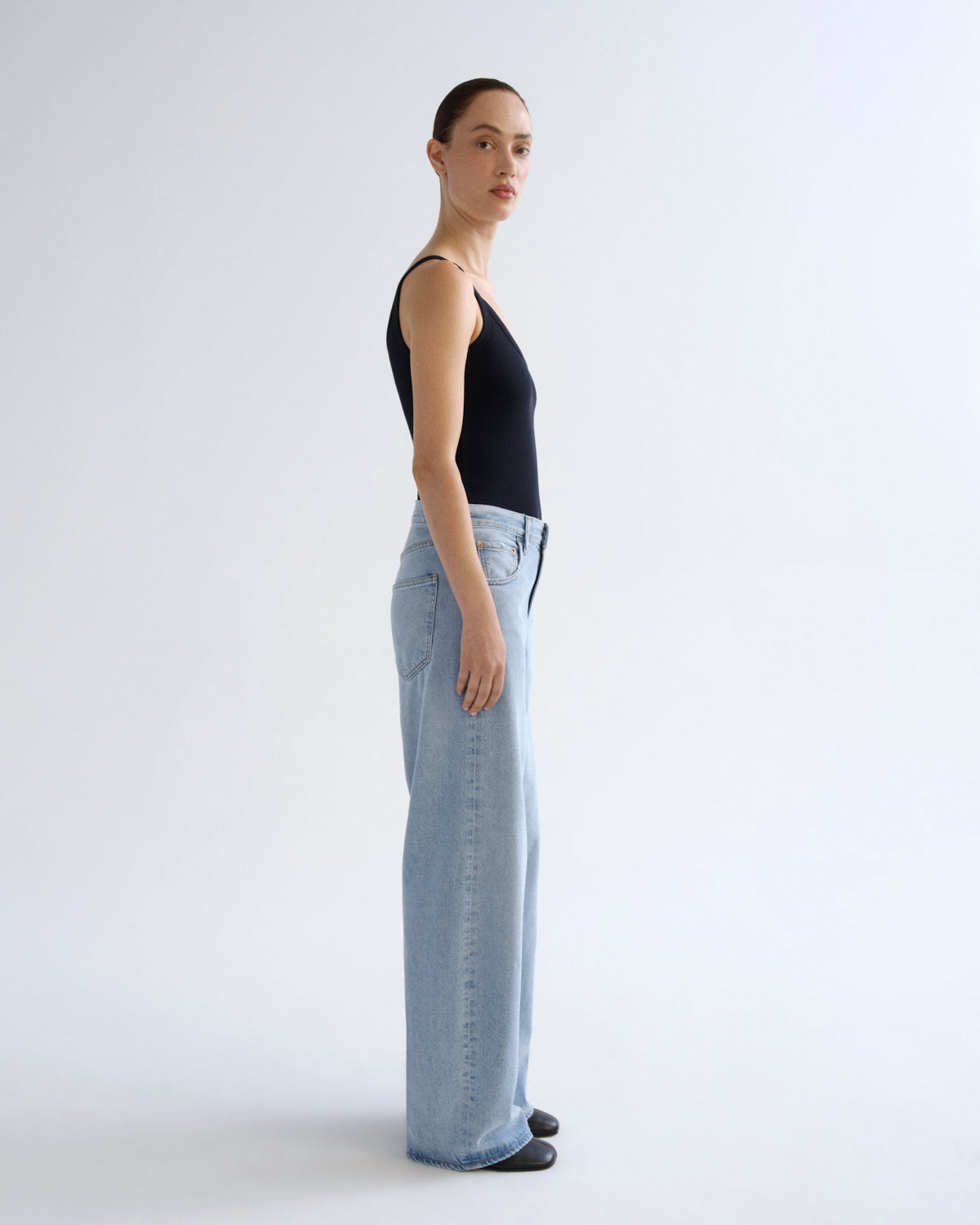 agolde-low-curve-jean-flyweight-jeans-memory-hellblau image 3