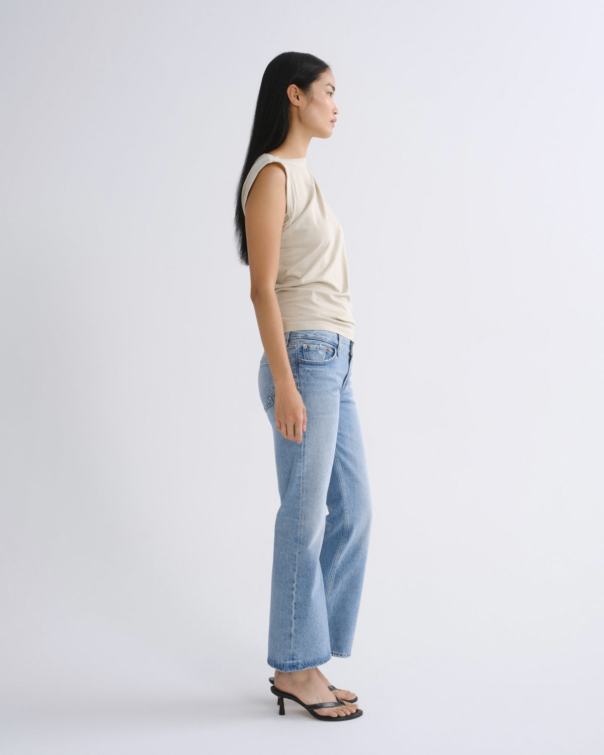 agolde-low-rise-boot-ankle-jeans-stream-hellblau-bootcut image 3