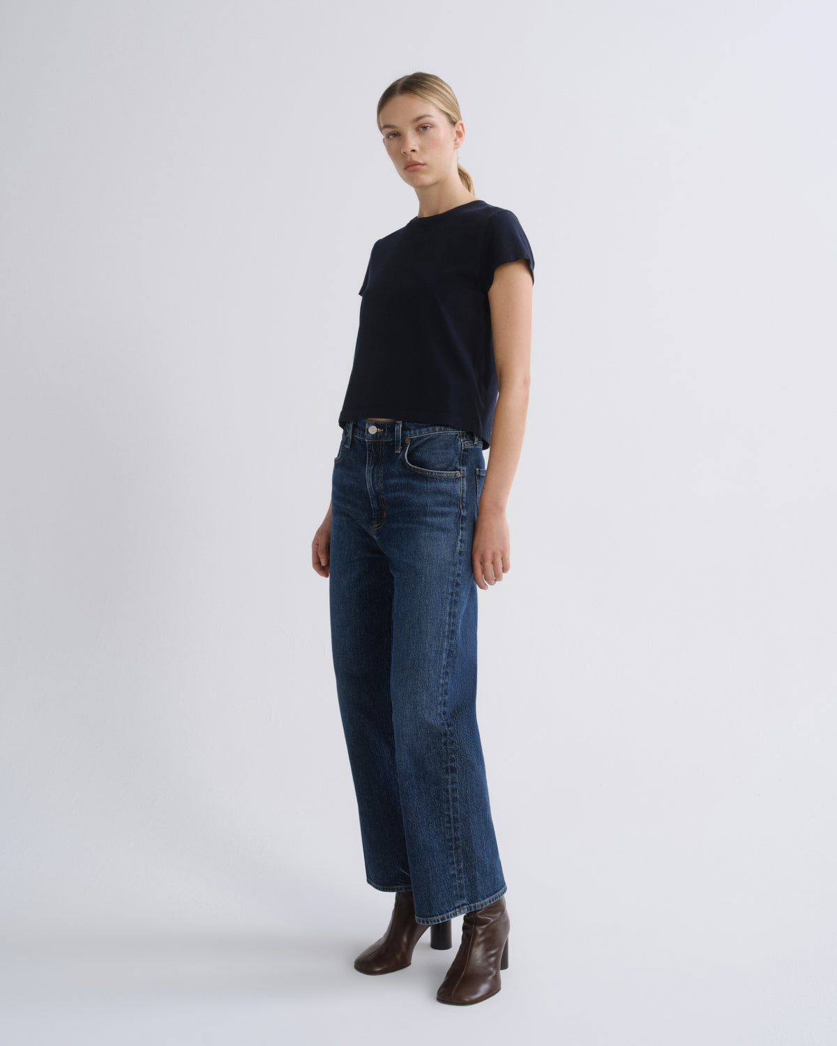 agolde-adine-shrunken-tee-t-shirt-storm-navy-bio-baumwolle image 4