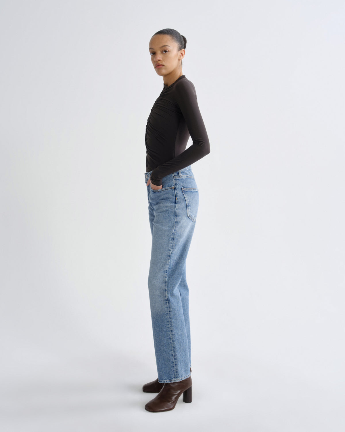 agolde-lana-jean-brink-jeans-damen-relaxed-straight-vintage-blau image 4