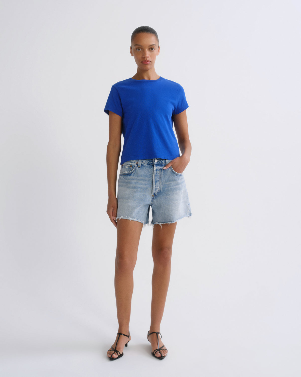 agolde-nye-denim-shorts-post-hellblau-indigo image 1