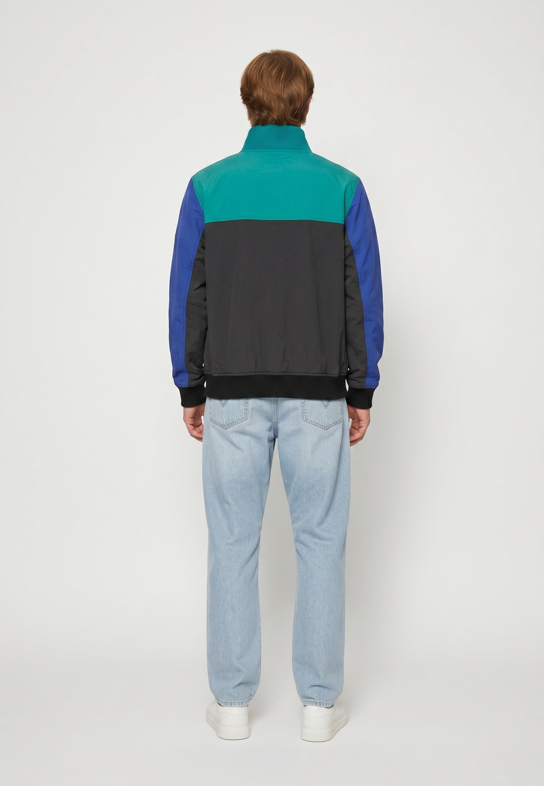 kaporal-reece-herren-jacke-schwarz-mit-rei-verschluss-logo image 3