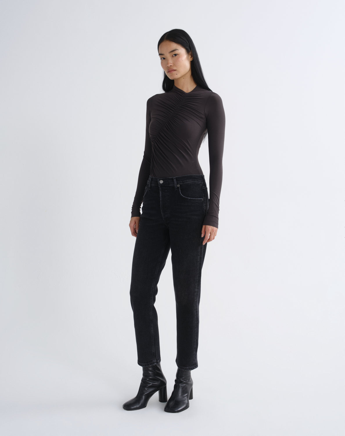agolde-riley-straight-crop-jeans-damen-panoramic-schwarz image 4