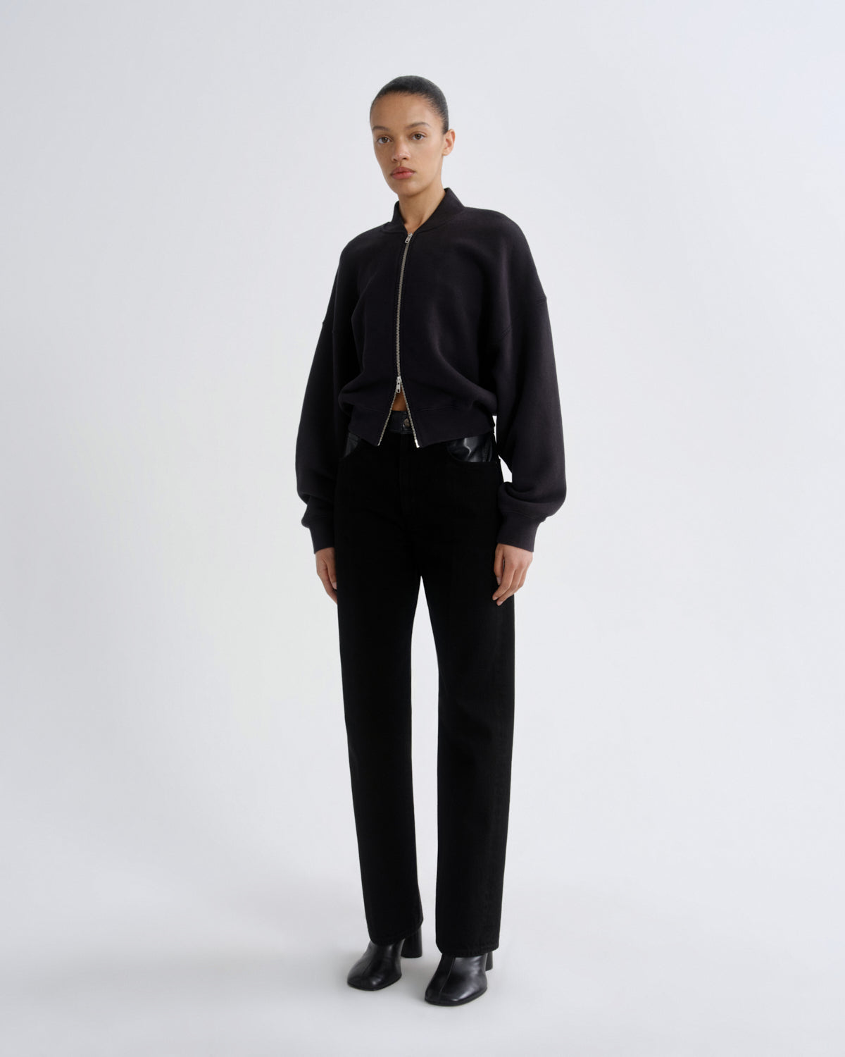 agolde-tess-sweatshirt-washed-black-pullover-oversize image 5