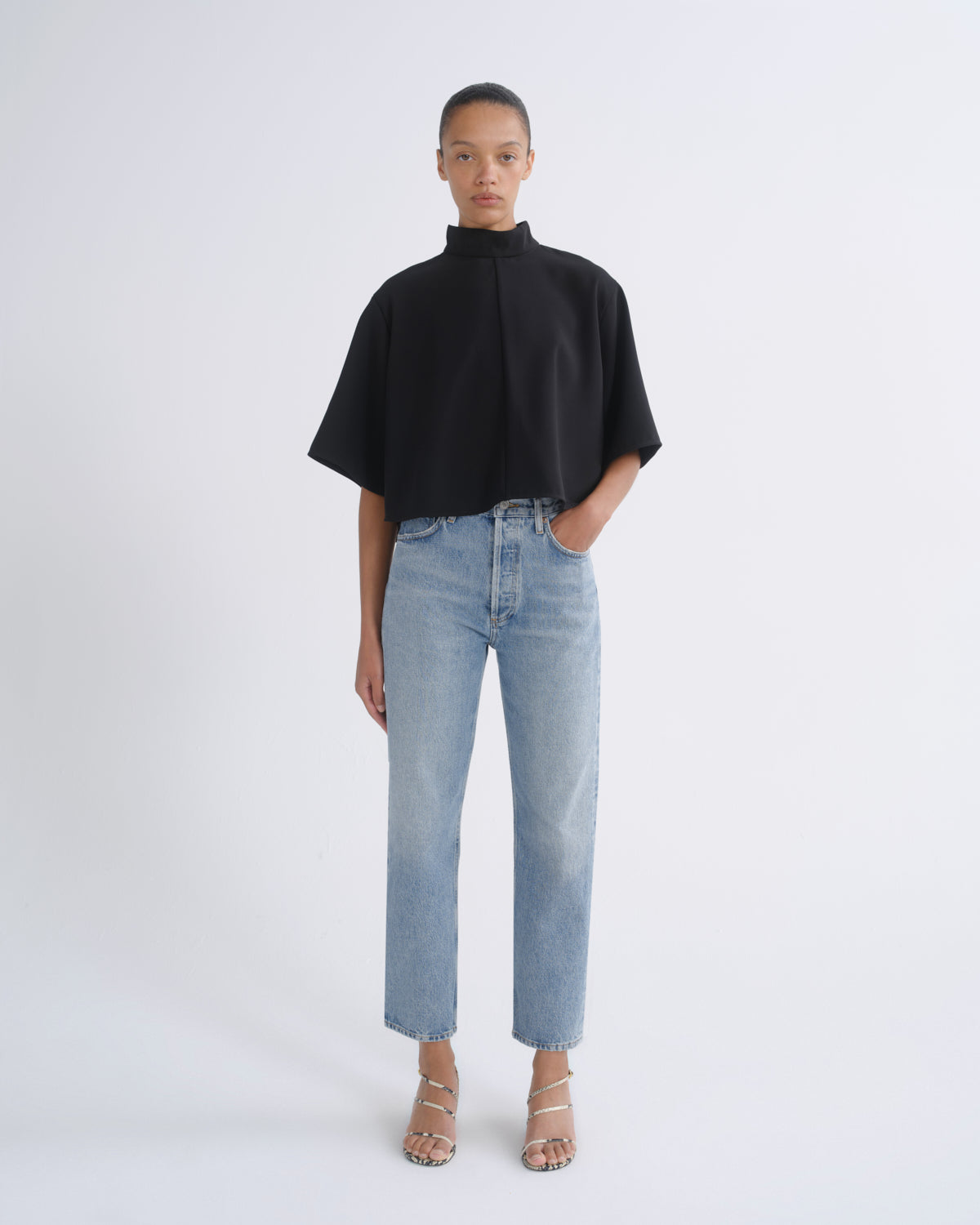 agolde-90-s-pinch-waist-crop-stage-damenjeans-indigo image 1