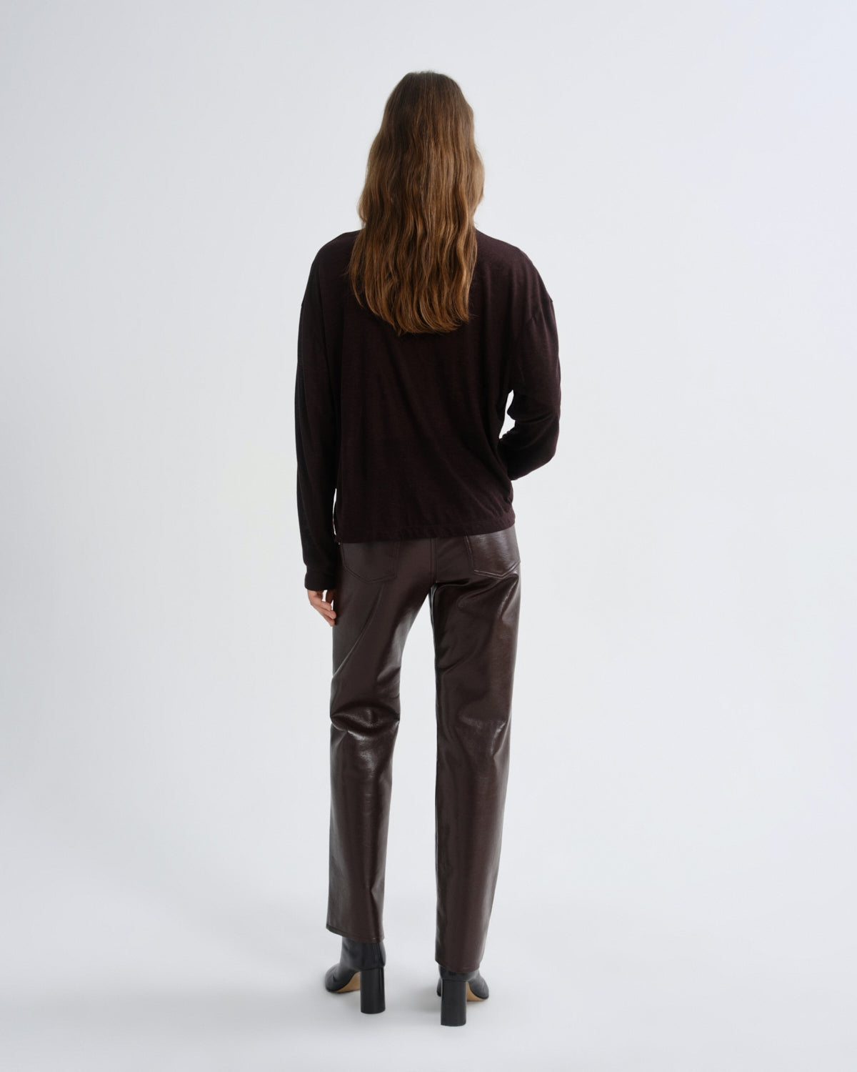 agolde-sasha-tee-tencel-ristretto-langarm image 2