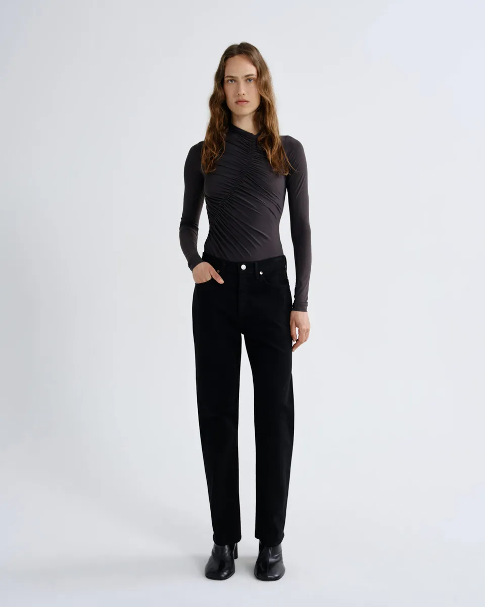 agolde-lana-jean-comfort-stretch-jeans-divert-schwarz image 1