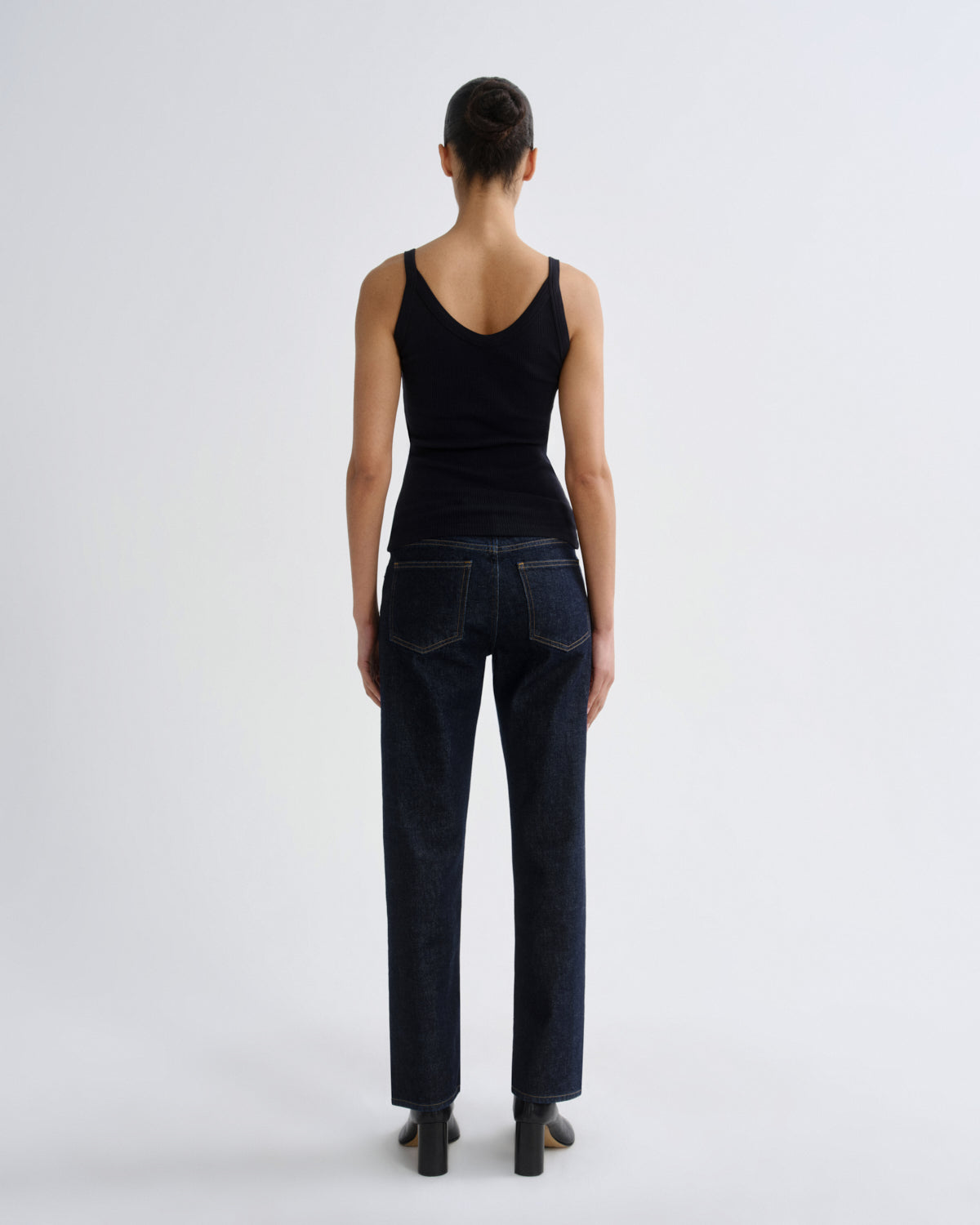 agolde-jordan-tank-top-mirage-dunkelblau image 2