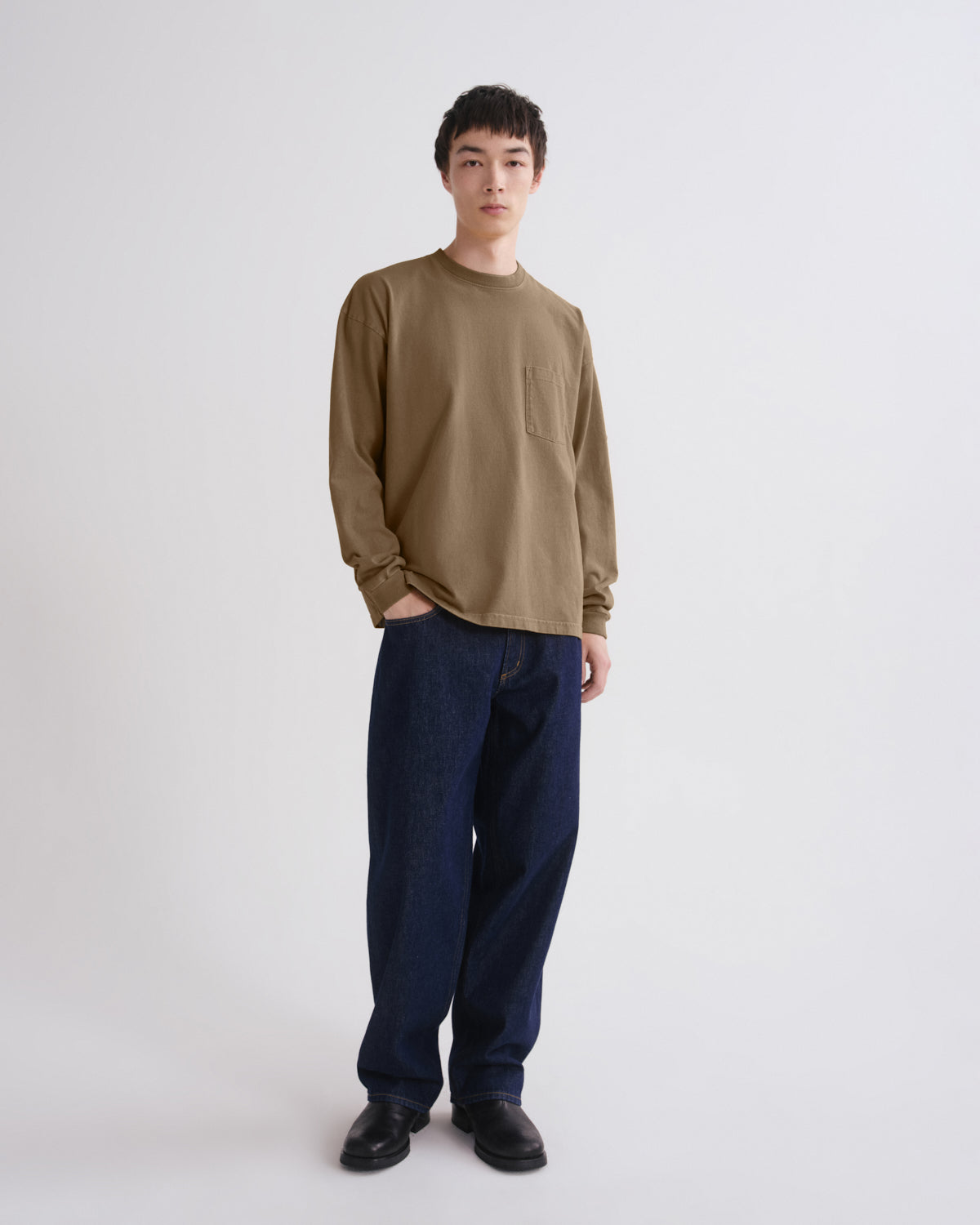agolde-lucan-long-sleeve-tee-langarmshirt-trail-khaki image 3