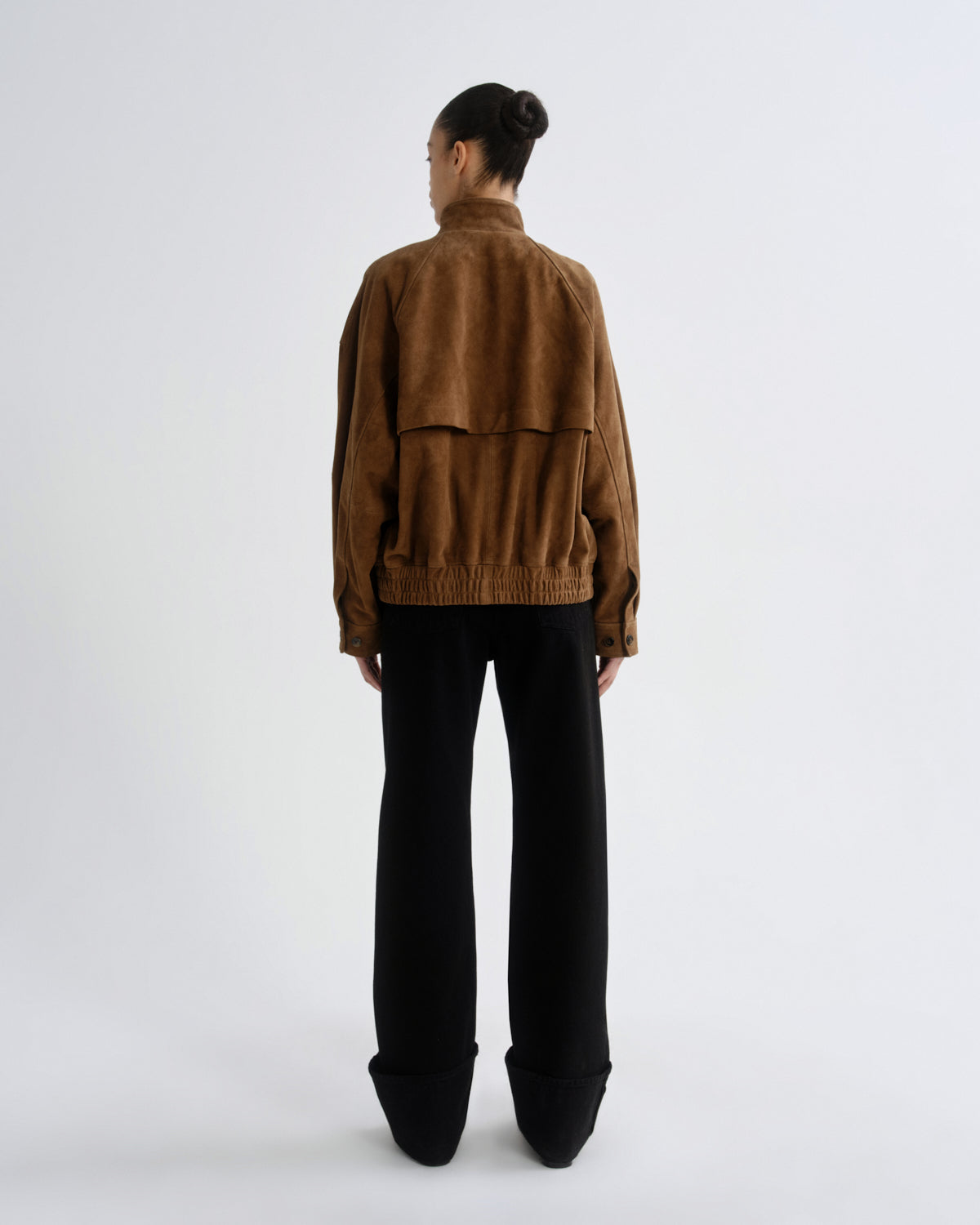 agolde-blair-jacke-pecan-braune-wildlederjacke image 2