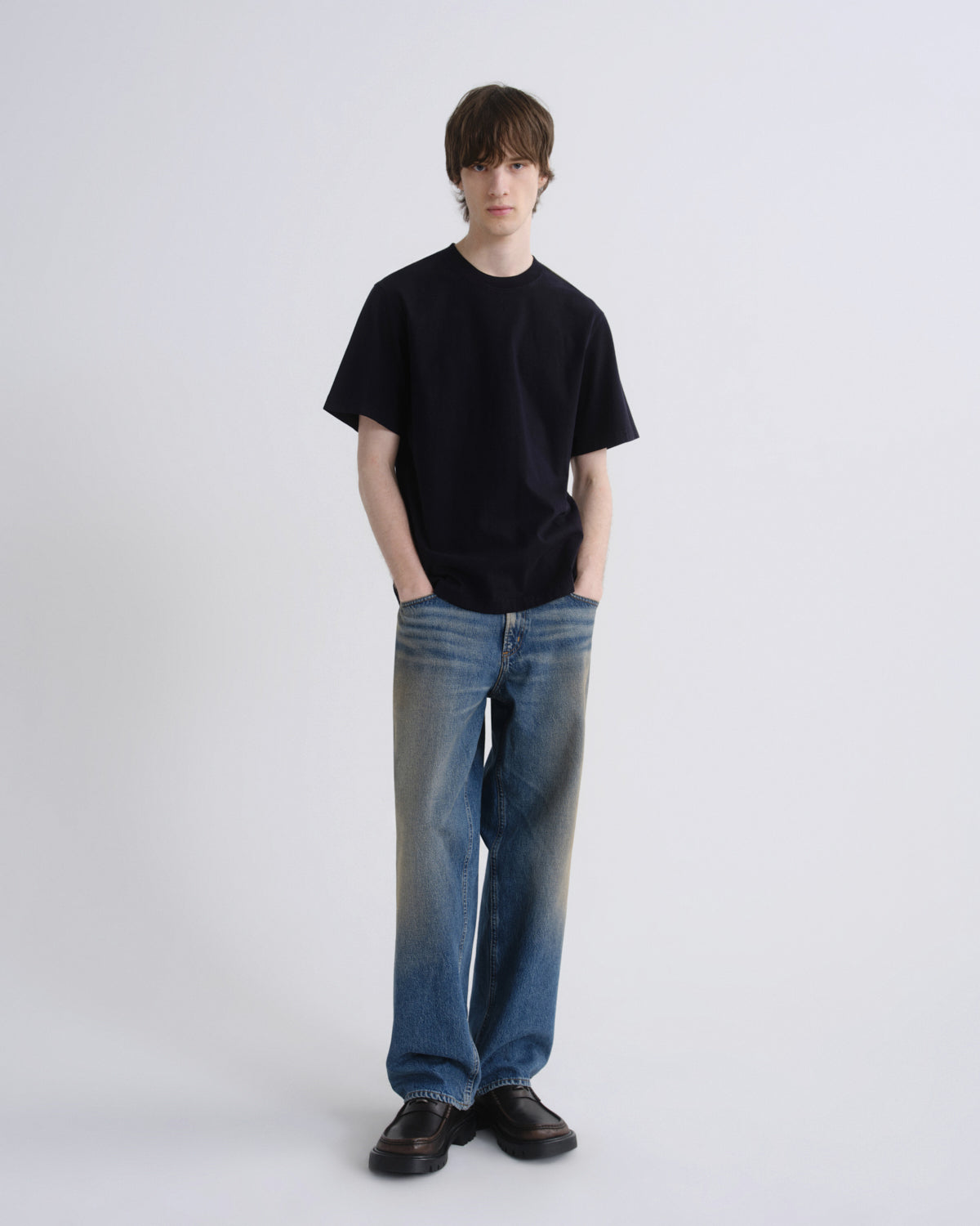 agolde-asha-mock-neck-tee-t-shirt-blackened-navy-baumwolle image 3