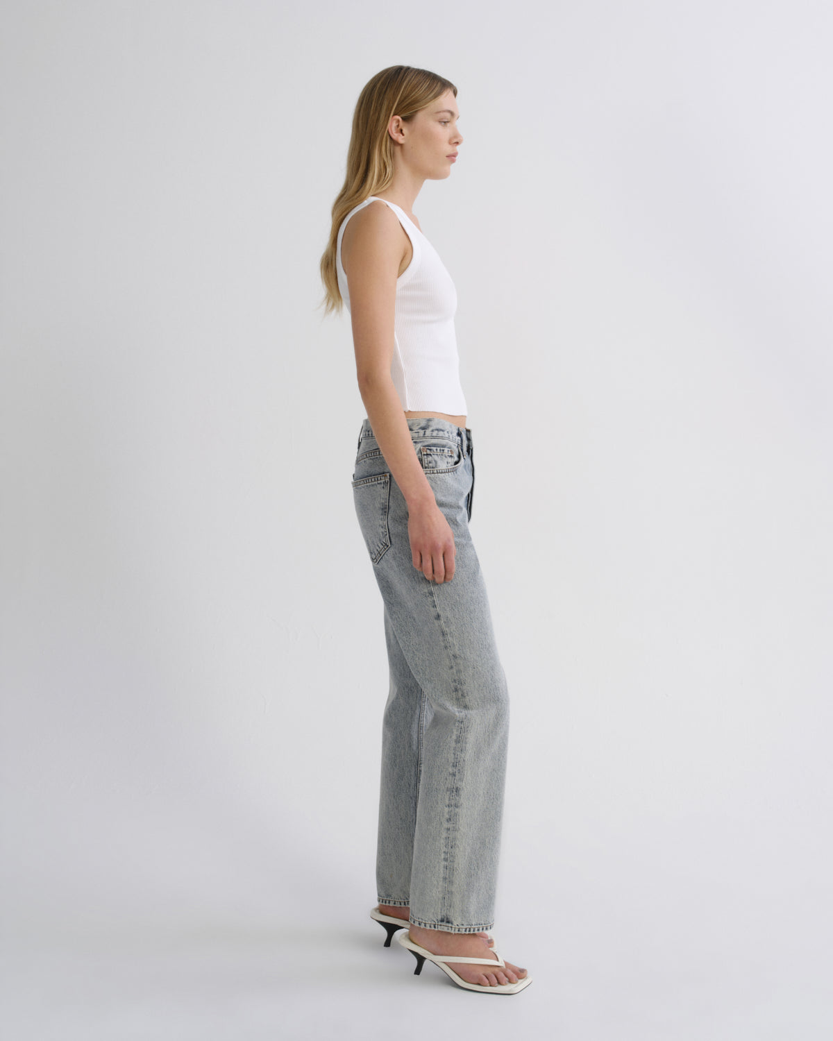 agolde-shrunken-poppy-tank-top-wei-cropped image 4