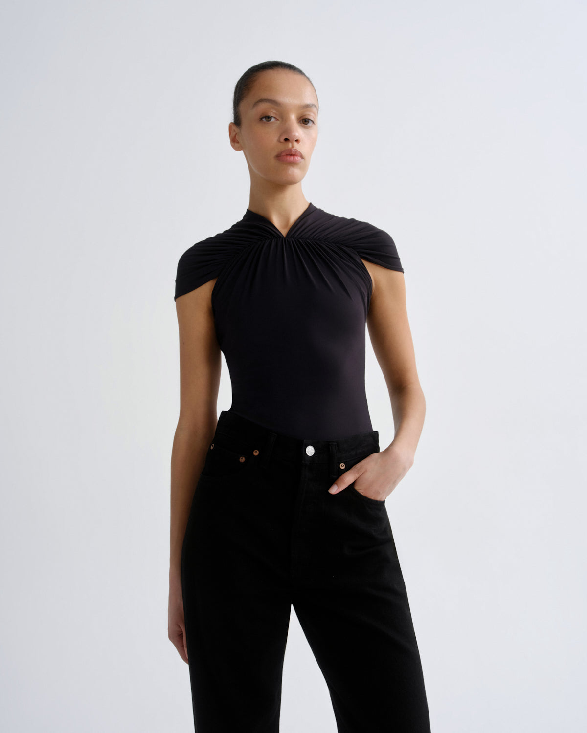 agolde-olympia-body-damen-schwarz-cap-rmel image 1