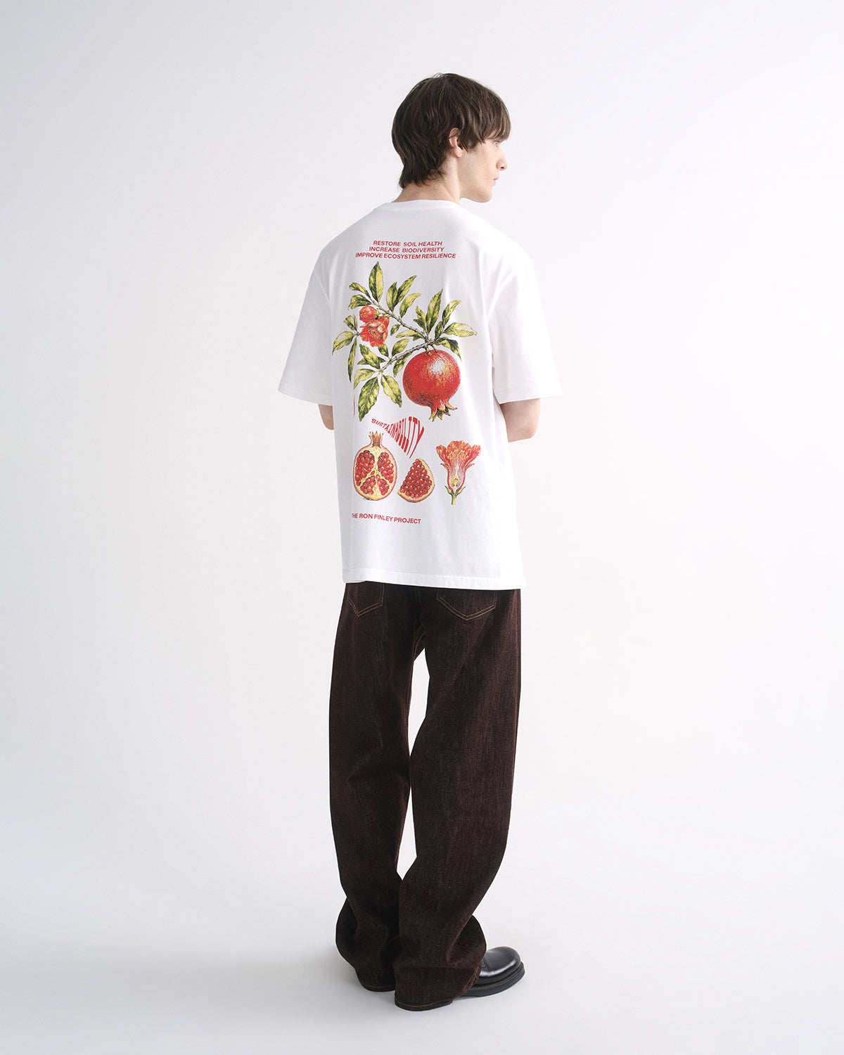 agolde-ron-finley-tee-t-shirt-soft-white-print image 2