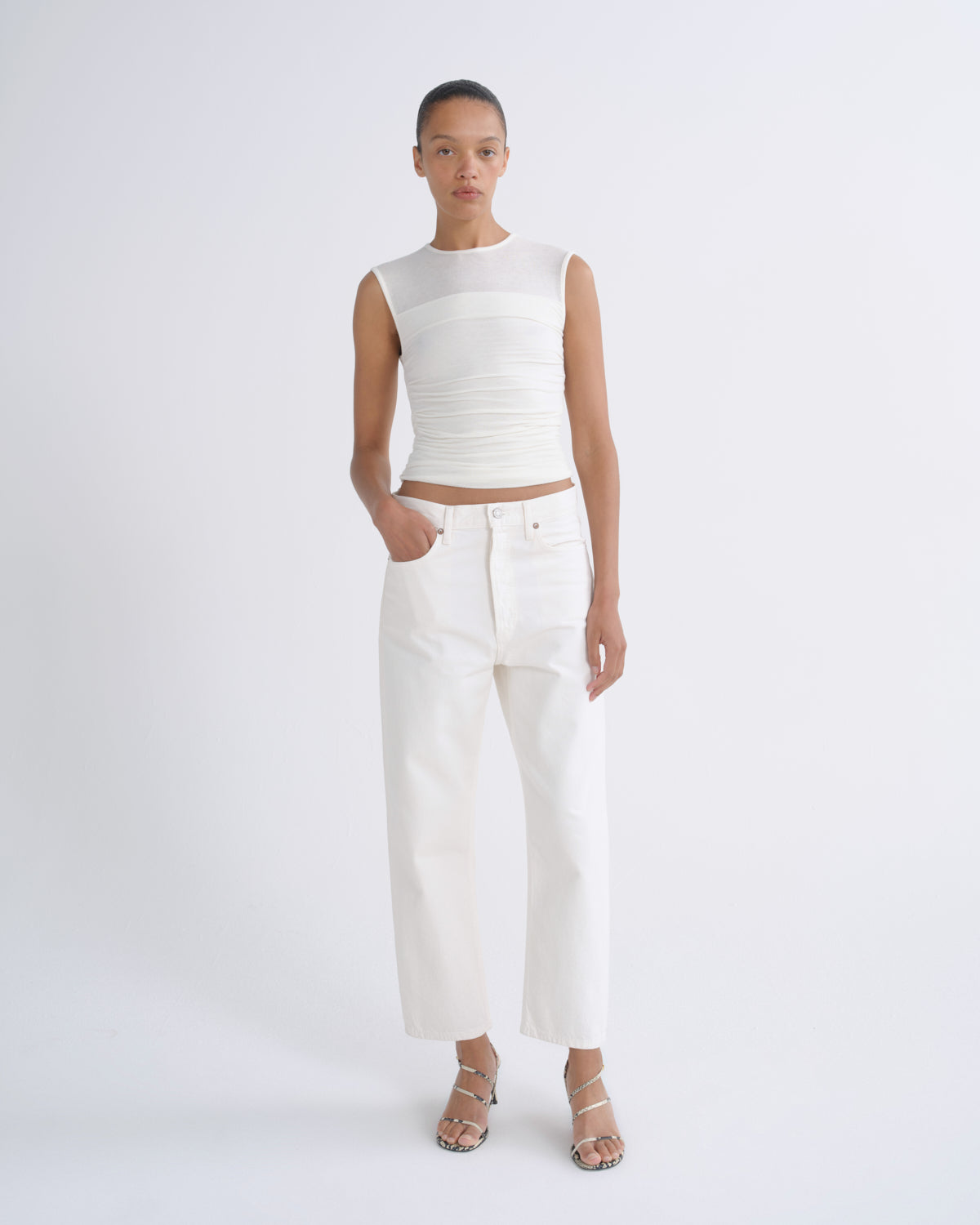 agolde-90-s-crop-straight-jeans-fortune-cookie-wei-damen image 1