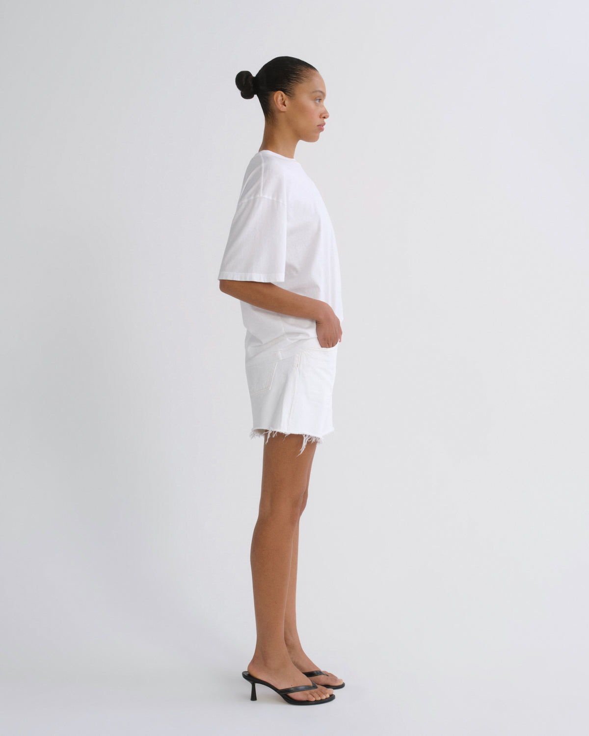 agolde-parker-long-short-denimshorts-panna-cotta-wei image 3
