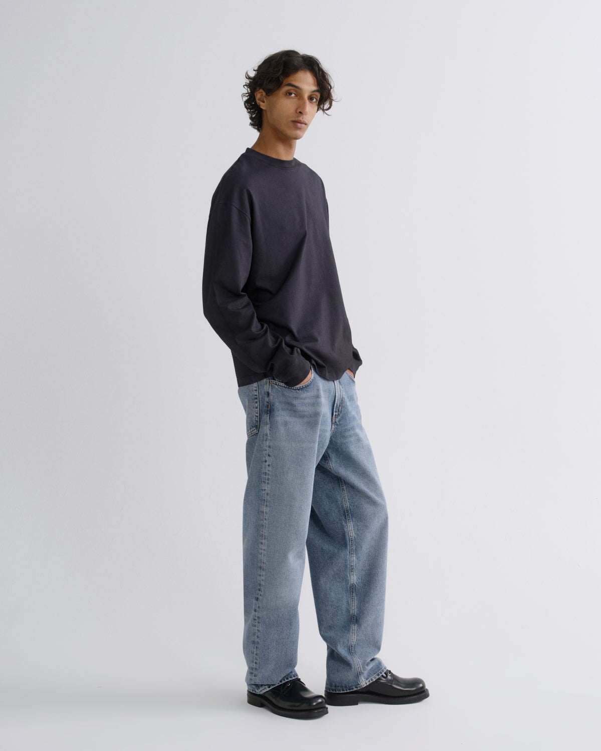 agolde-asha-mock-neck-longsleeve-screen-navy-baumwolle image 5