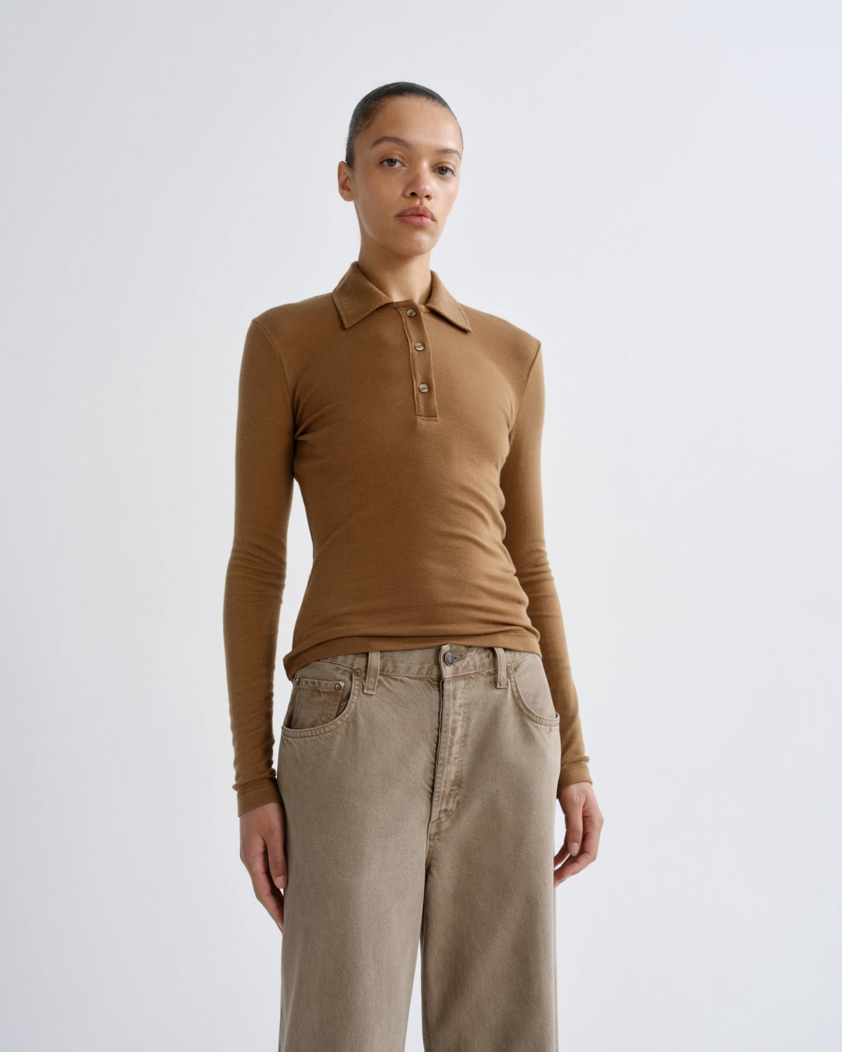 agolde-amos-polo-shirt-honeycomb-damen-braun-ripp image 1