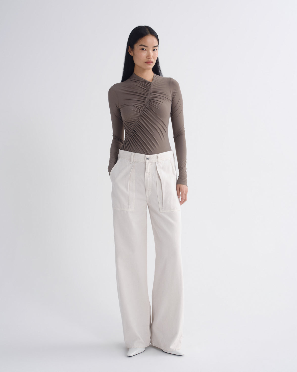 agolde-low-curve-utility-bone-damen-jeans-creme-flyweight image 1