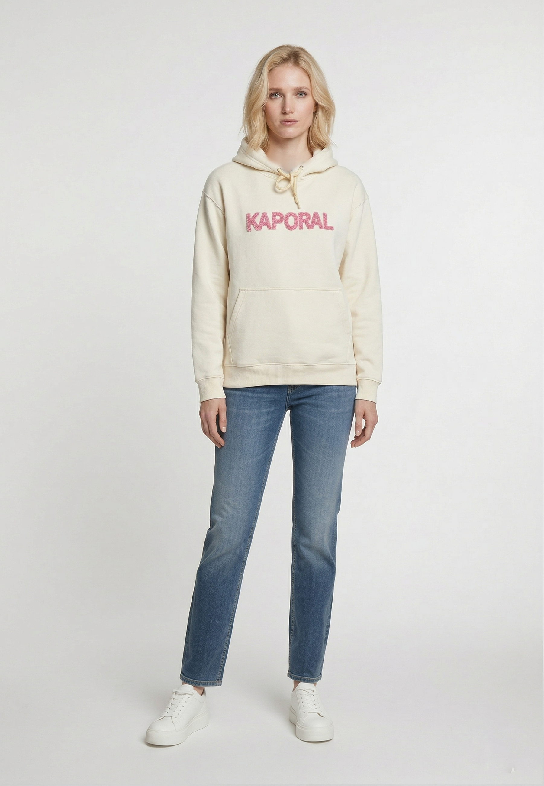 kaporal-kelie-hoodie-damen-creme-kapuze-brust-logo image 1