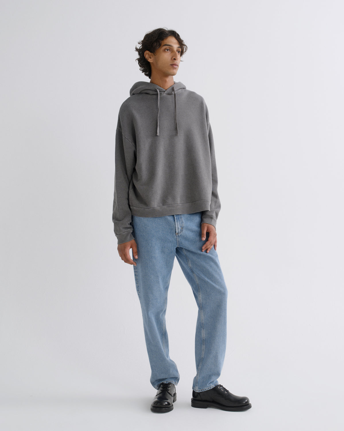 agolde-salford-hoodie-strand-grau-herren image 4
