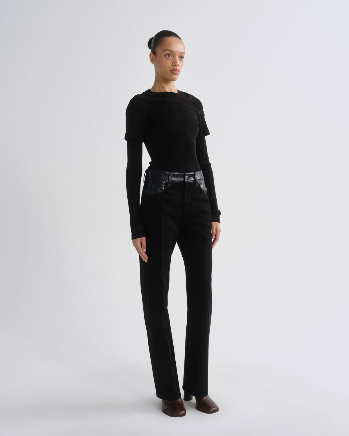 agolde-morgan-proof-detox-jeans-damen-schwarz image 4
