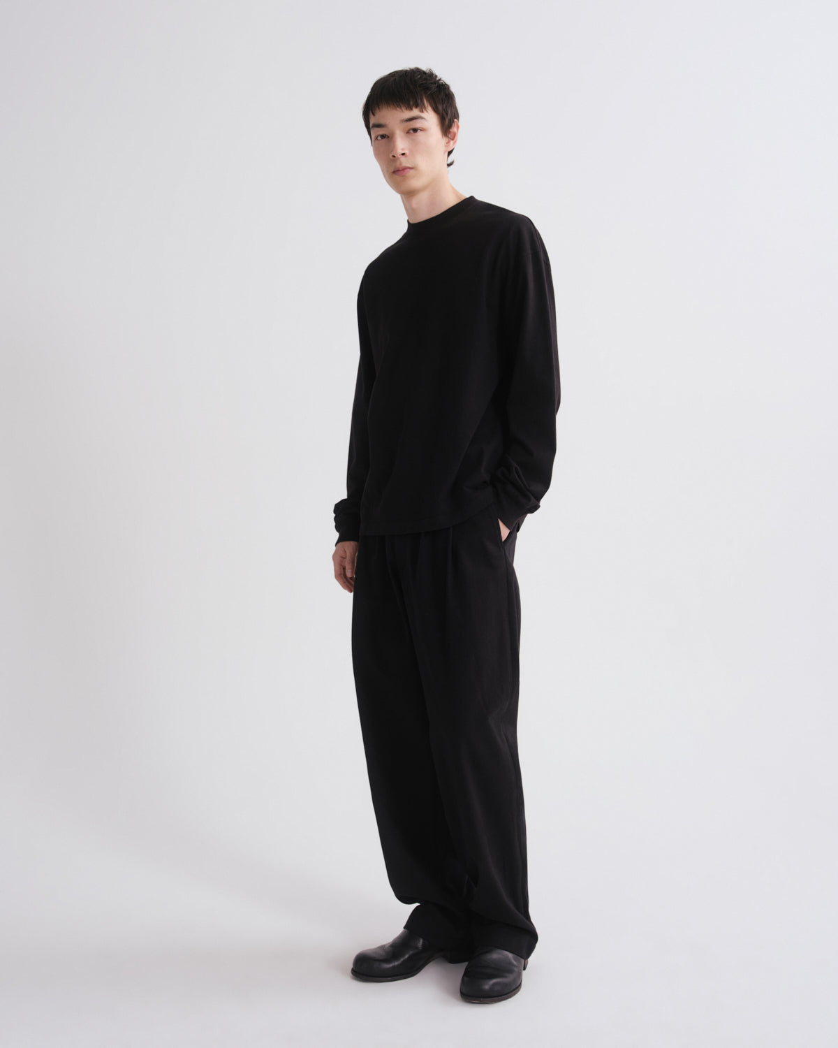 agolde-slater-trouser-stoffhose-schwarz-bundfalte image 4