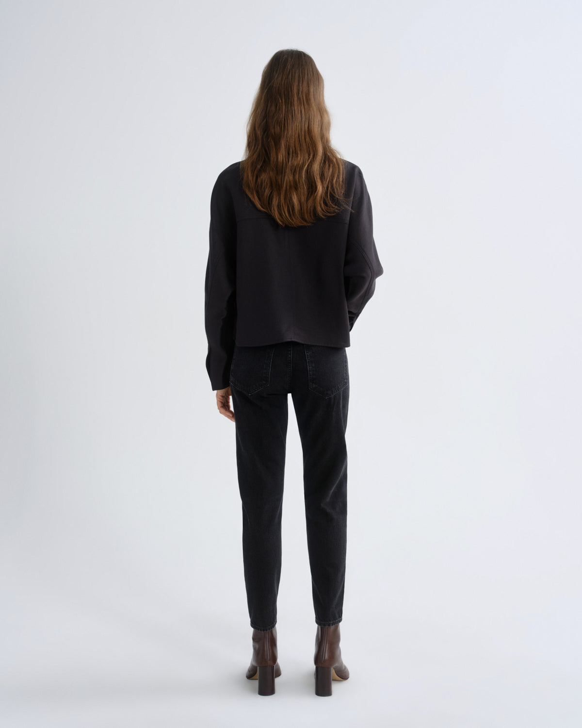 agolde-riley-straight-crop-jeans-track-schwarz image 2