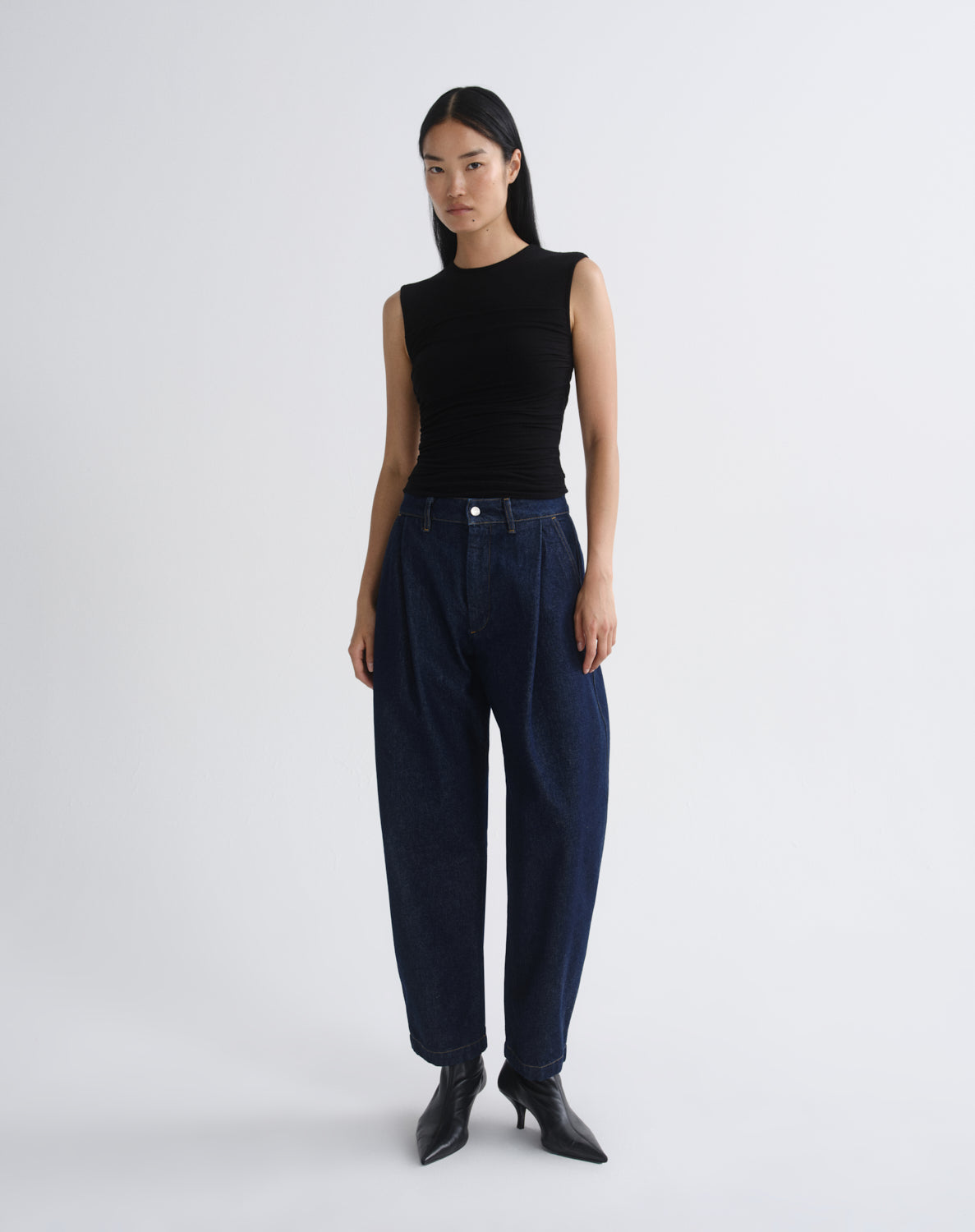 agolde-theodore-black-tank-top-schwarz-cashmere image 3