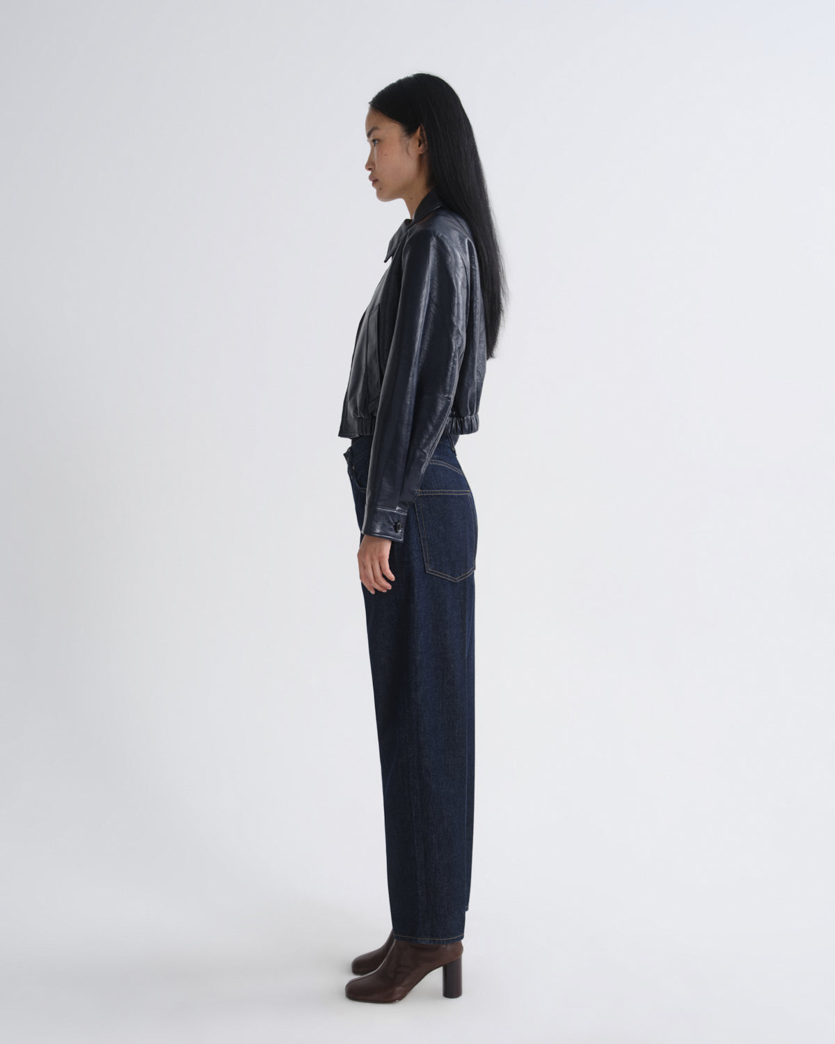 agolde-nahla-cropped-jacket-lederjacke-navy image 3