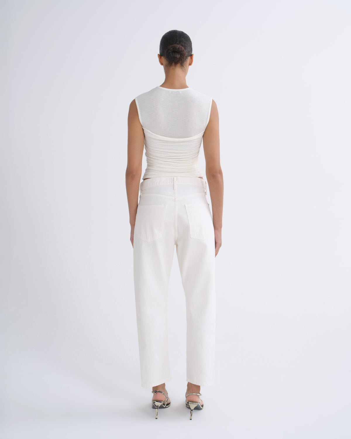 agolde-90-s-crop-straight-jeans-fortune-cookie-wei-damen image 2