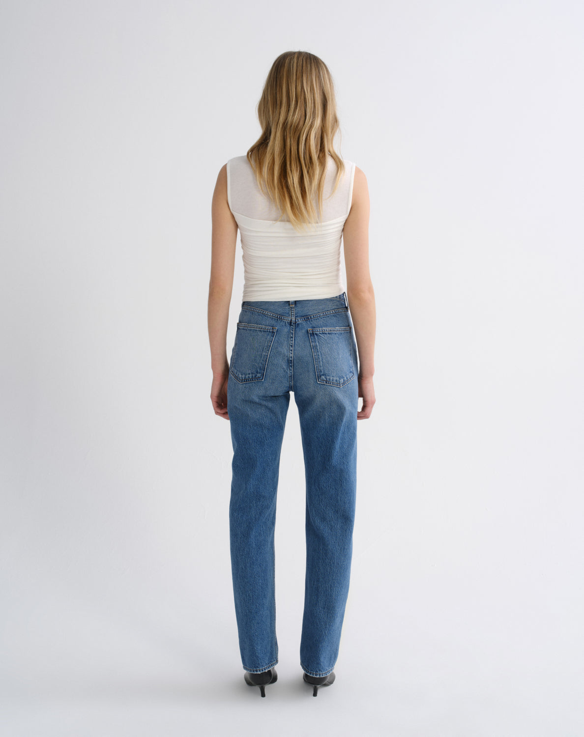 agolde-90s-pinch-waist-straight-long-jeans-circulate image 2